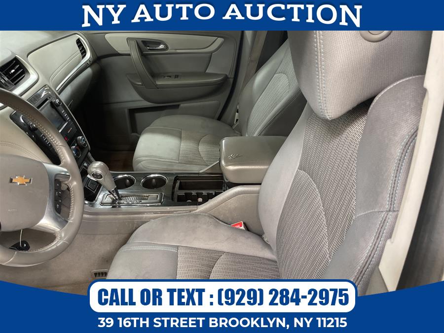 2015 Chevrolet Traverse AWD 4dr LT w/1LT, available for sale in Brooklyn, New York | NY Auto Auction. Brooklyn, New York 2015 Chevrolet Traverse AWD 4dr LT w/1LT, available for sale in Brooklyn, New York | NY Auto Auction. Brooklyn, New York
