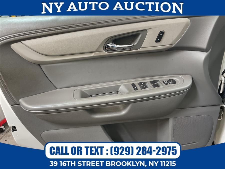 2015 Chevrolet Traverse AWD 4dr LT w/1LT, available for sale in Brooklyn, New York | NY Auto Auction. Brooklyn, New York 2015 Chevrolet Traverse AWD 4dr LT w/1LT, available for sale in Brooklyn, New York | NY Auto Auction. Brooklyn, New York