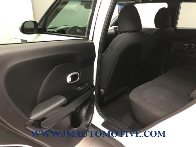 Used Kia Soul 5dr Wgn Auto ! 2014 | J&M Automotive Sls&Svc LLC. Naugatuck, Connecticut Used Kia Soul 5dr Wgn Auto ! 2014 | J&M Automotive Sls&Svc LLC. Naugatuck, Connecticut