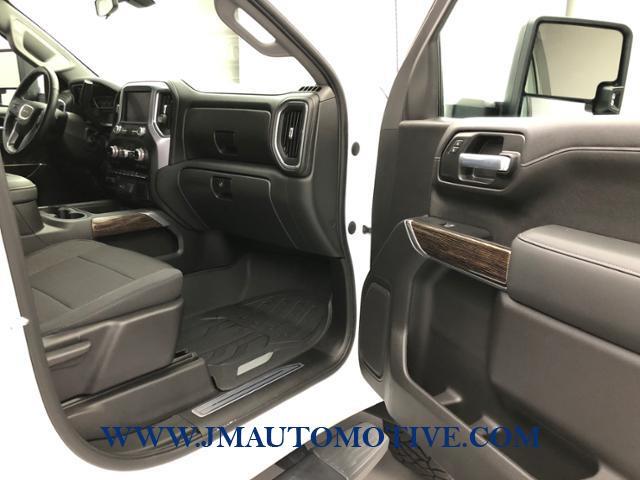Used GMC Sierra 1500 4WD Crew Cab 147 Elevation 2020 | J&M Automotive Sls&Svc LLC. Naugatuck, Connecticut Used GMC Sierra 1500 4WD Crew Cab 147 Elevation 2020 | J&M Automotive Sls&Svc LLC. Naugatuck, Connecticut