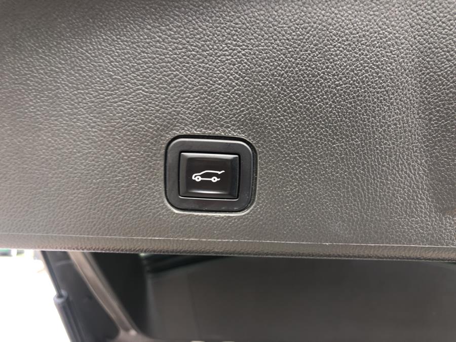 Used Cadillac SRX FWD 4dr Luxury Collection 2011 | Signature Auto Sales. Franklin Square, New York Used Cadillac SRX FWD 4dr Luxury Collection 2011 | Signature Auto Sales. Franklin Square, New York