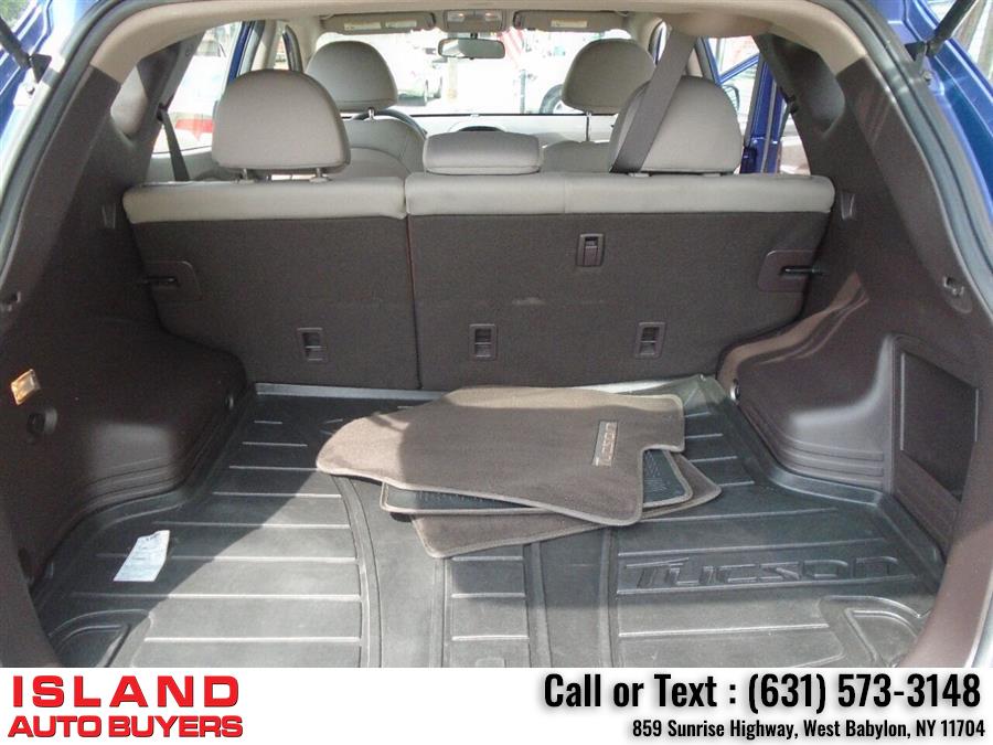 Used Hyundai Tucson GL 4dr SUV 2011 | Island Auto Buyers. West Babylon, New York Used Hyundai Tucson GL 4dr SUV 2011 | Island Auto Buyers. West Babylon, New York