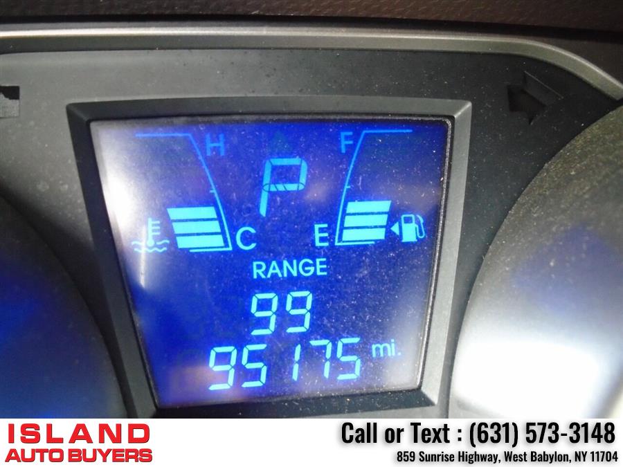 Used Hyundai Tucson GL 4dr SUV 2011 | Island Auto Buyers. West Babylon, New York Used Hyundai Tucson GL 4dr SUV 2011 | Island Auto Buyers. West Babylon, New York