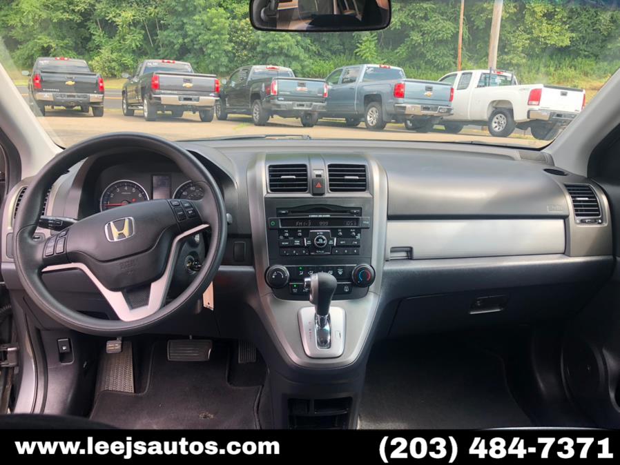 Used Honda CR-V 4WD 5dr EX 2011 | LeeJ's Auto Sales & Service. North Branford, Connecticut Used Honda CR-V 4WD 5dr EX 2011 | LeeJ's Auto Sales & Service. North Branford, Connecticut