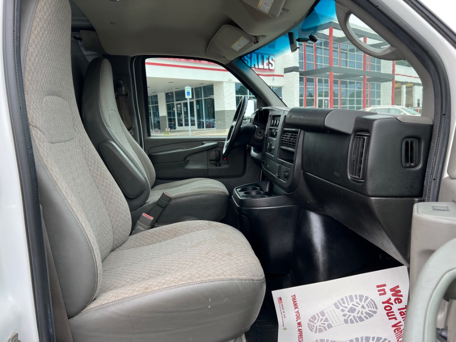 Used GMC Savana Cargo Van RWD 2500 135" 2015 | Marsh Auto Sales LLC. Ortonville, Michigan Used GMC Savana Cargo Van RWD 2500 135" 2015 | Marsh Auto Sales LLC. Ortonville, Michigan