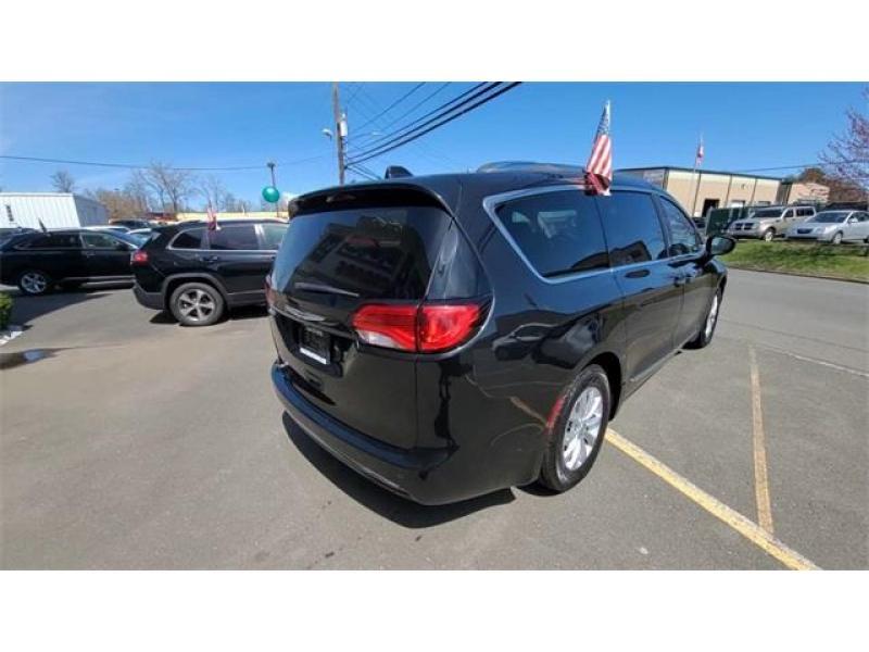 2018 Chrysler Pacifica Touring L, available for sale in New Britain, Connecticut | Prestige Auto Cars LLC. New Britain, Connecticut 2018 Chrysler Pacifica Touring L, available for sale in New Britain, Connecticut | Prestige Auto Cars LLC. New Britain, Connecticut