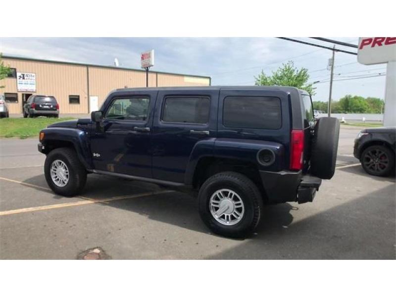 2008 Hummer H3 SUV, available for sale in New Britain, Connecticut | Prestige Auto Cars LLC. New Britain, Connecticut 2008 Hummer H3 SUV, available for sale in New Britain, Connecticut | Prestige Auto Cars LLC. New Britain, Connecticut