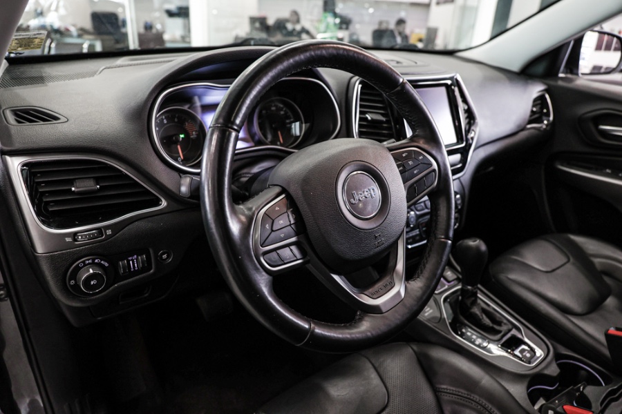 2019 Jeep Cherokee Limited 4x4, available for sale in Franklin Square, New York | Luxury Motor Club. Franklin Square, New York 2019 Jeep Cherokee Limited 4x4, available for sale in Franklin Square, New York | Luxury Motor Club. Franklin Square, New York