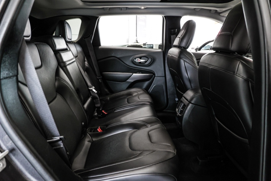 2019 Jeep Cherokee Limited 4x4, available for sale in Franklin Square, New York | Luxury Motor Club. Franklin Square, New York 2019 Jeep Cherokee Limited 4x4, available for sale in Franklin Square, New York | Luxury Motor Club. Franklin Square, New York