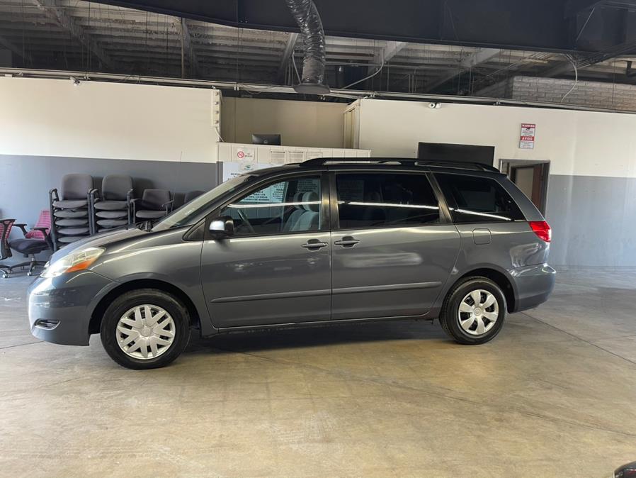 2006 Toyota Sienna 5dr CE FWD 7-Passenger (Natl), available for sale in Garden Grove, California | U Save Auto Auction. Garden Grove, California 2006 Toyota Sienna 5dr CE FWD 7-Passenger (Natl), available for sale in Garden Grove, California | U Save Auto Auction. Garden Grove, California