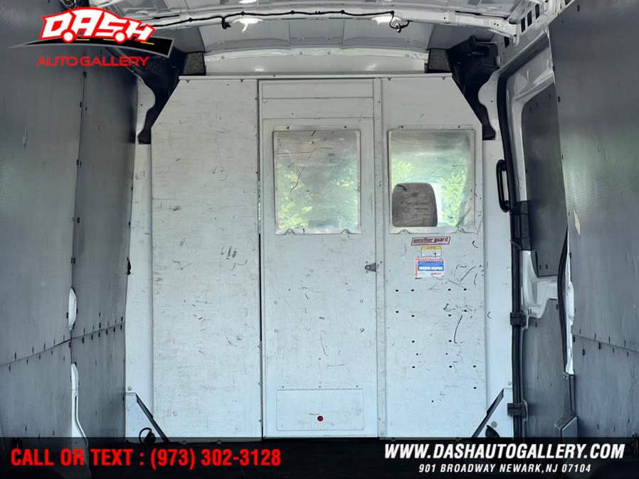 2018 Ford Transit Van T-250 148" Med Rf 9000 GVWR Sliding RH Dr, available for sale in Newark, New Jersey | Dash Auto Gallery Inc.. Newark, New Jersey 2018 Ford Transit Van T-250 148" Med Rf 9000 GVWR Sliding RH Dr, available for sale in Newark, New Jersey | Dash Auto Gallery Inc.. Newark, New Jersey