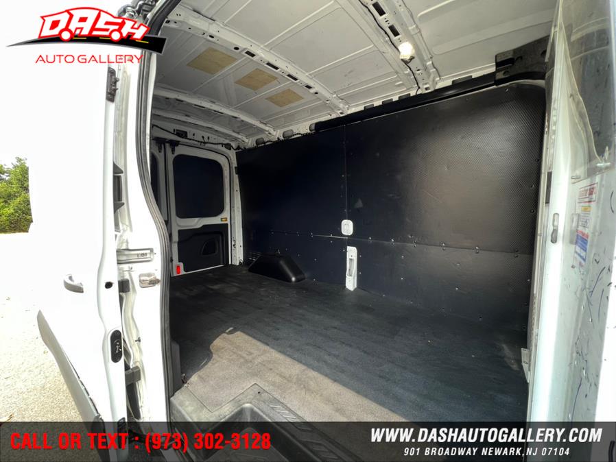 2018 Ford Transit Van T-250 148" Med Rf 9000 GVWR Sliding RH Dr, available for sale in Newark, New Jersey | Dash Auto Gallery Inc.. Newark, New Jersey 2018 Ford Transit Van T-250 148" Med Rf 9000 GVWR Sliding RH Dr, available for sale in Newark, New Jersey | Dash Auto Gallery Inc.. Newark, New Jersey