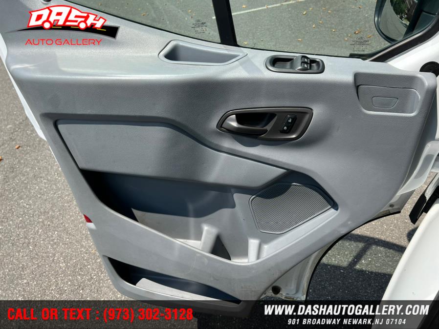 2018 Ford Transit Van T-250 148" Med Rf 9000 GVWR Sliding RH Dr, available for sale in Newark, New Jersey | Dash Auto Gallery Inc.. Newark, New Jersey 2018 Ford Transit Van T-250 148" Med Rf 9000 GVWR Sliding RH Dr, available for sale in Newark, New Jersey | Dash Auto Gallery Inc.. Newark, New Jersey