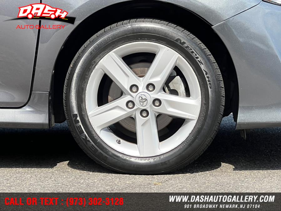 2014 Toyota Camry 4dr Sdn I4 Auto SE (Natl) *Ltd Avail*, available for sale in Newark, New Jersey | Dash Auto Gallery Inc.. Newark, New Jersey 2014 Toyota Camry 4dr Sdn I4 Auto SE (Natl) *Ltd Avail*, available for sale in Newark, New Jersey | Dash Auto Gallery Inc.. Newark, New Jersey