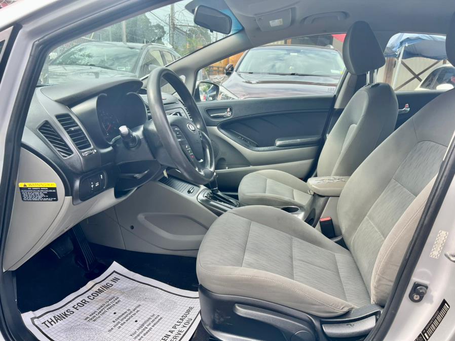 Used Kia Forte 4dr Sdn Auto LX 2015 | Advanced Auto Mall. Bronx, New York Used Kia Forte 4dr Sdn Auto LX 2015 | Advanced Auto Mall. Bronx, New York