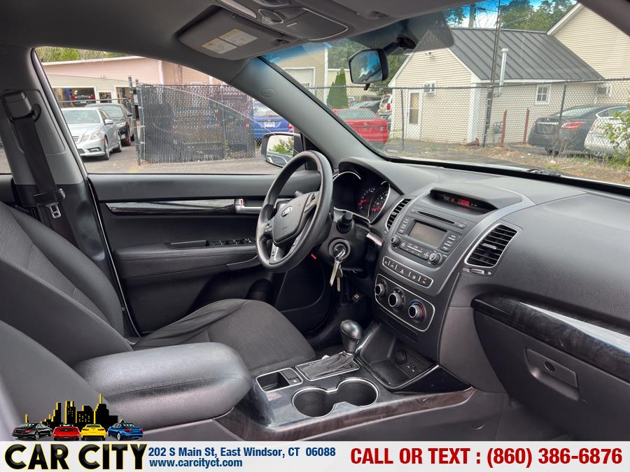 2014 Kia Sorento 2WD 4dr I4 LX, available for sale in East Windsor, Connecticut | Car City LLC. East Windsor, Connecticut 2014 Kia Sorento 2WD 4dr I4 LX, available for sale in East Windsor, Connecticut | Car City LLC. East Windsor, Connecticut