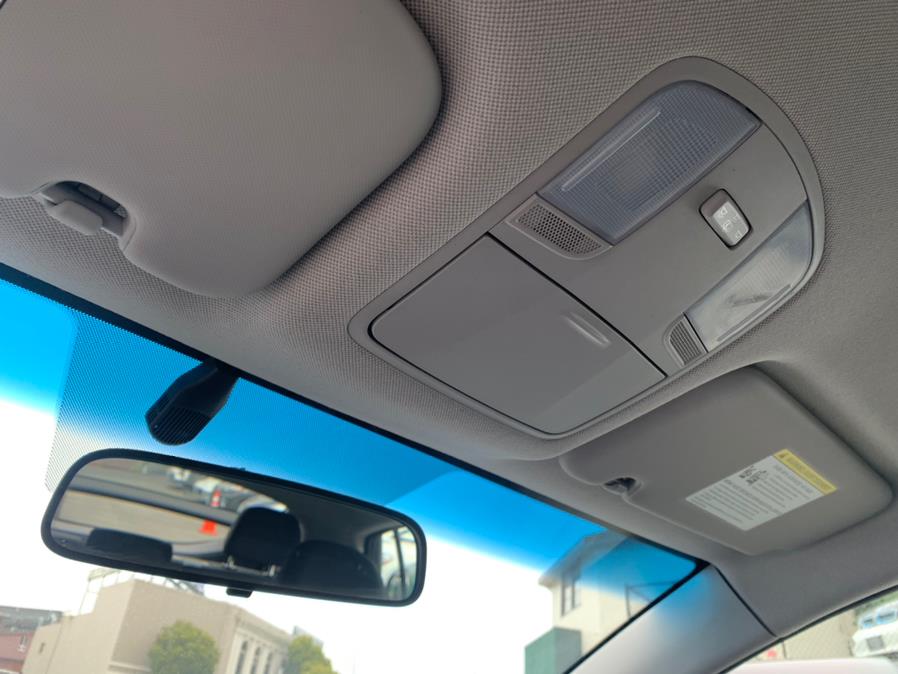 Used Hyundai Ioniq Hybrid Blue 2019 | Green Light Auto Wholesale. Daly City, California Used Hyundai Ioniq Hybrid Blue 2019 | Green Light Auto Wholesale. Daly City, California
