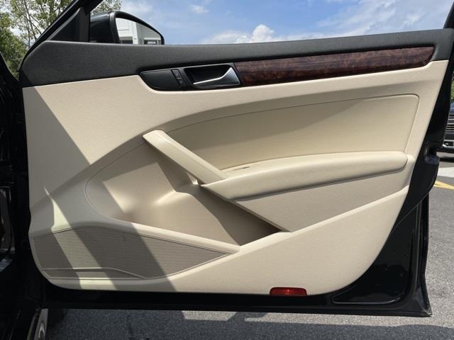 Used Volkswagen Passat TDI SEL Premium 2013 | Blasius Federal Road. Brookfield, Connecticut Used Volkswagen Passat TDI SEL Premium 2013 | Blasius Federal Road. Brookfield, Connecticut