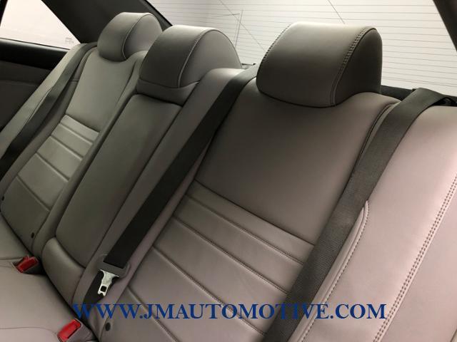 2015 Toyota Camry 4dr Sdn I4 Auto XLE, available for sale in Naugatuck, Connecticut | J&M Automotive Sls&Svc LLC. Naugatuck, Connecticut 2015 Toyota Camry 4dr Sdn I4 Auto XLE, available for sale in Naugatuck, Connecticut | J&M Automotive Sls&Svc LLC. Naugatuck, Connecticut