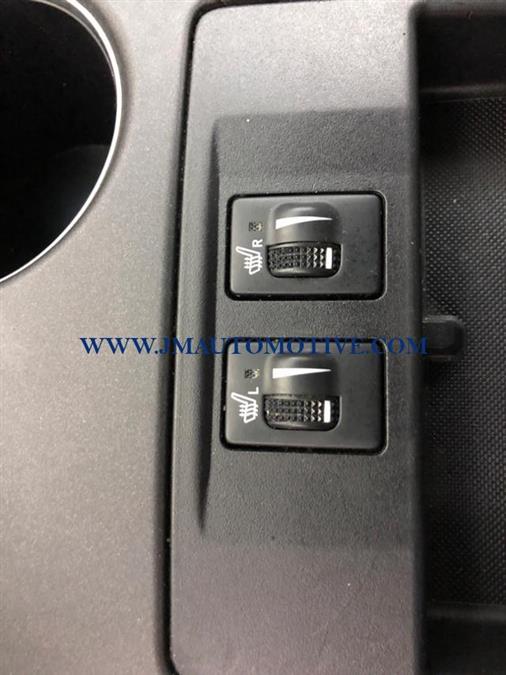 2015 Toyota Camry 4dr Sdn I4 Auto XLE, available for sale in Naugatuck, Connecticut | J&M Automotive Sls&Svc LLC. Naugatuck, Connecticut 2015 Toyota Camry 4dr Sdn I4 Auto XLE, available for sale in Naugatuck, Connecticut | J&M Automotive Sls&Svc LLC. Naugatuck, Connecticut