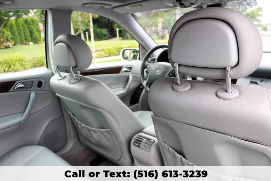 2003 Mercedes-Benz C-Class 4dr Sdn 2.6L, available for sale in Great Neck, New York | Great Neck Car Buyers & Sellers. Great Neck, New York 2003 Mercedes-Benz C-Class 4dr Sdn 2.6L, available for sale in Great Neck, New York | Great Neck Car Buyers & Sellers. Great Neck, New York