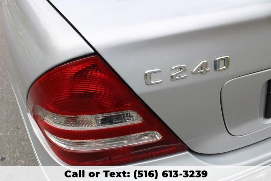 2003 Mercedes-Benz C-Class 4dr Sdn 2.6L, available for sale in Great Neck, New York | Great Neck Car Buyers & Sellers. Great Neck, New York 2003 Mercedes-Benz C-Class 4dr Sdn 2.6L, available for sale in Great Neck, New York | Great Neck Car Buyers & Sellers. Great Neck, New York