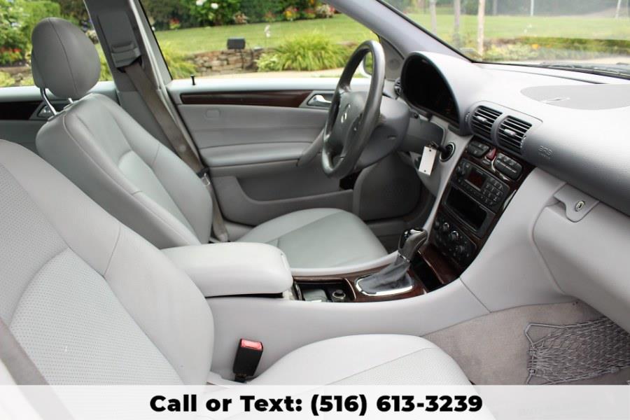 2003 Mercedes-Benz C-Class 4dr Sdn 2.6L, available for sale in Great Neck, New York | Great Neck Car Buyers & Sellers. Great Neck, New York 2003 Mercedes-Benz C-Class 4dr Sdn 2.6L, available for sale in Great Neck, New York | Great Neck Car Buyers & Sellers. Great Neck, New York