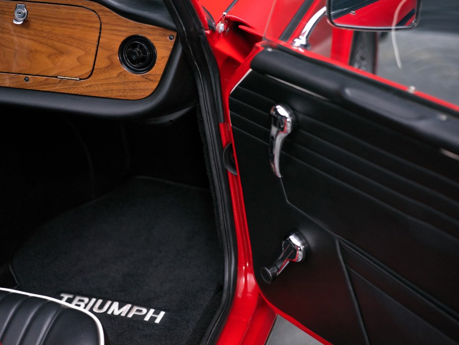 1968 Triumph TR5 PI Surrey Top, available for sale in North Salem, New York | Meccanic Shop North Inc. North Salem, New York 1968 Triumph TR5 PI Surrey Top, available for sale in North Salem, New York | Meccanic Shop North Inc. North Salem, New York