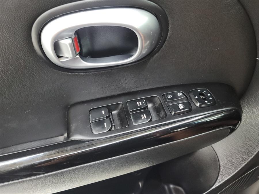 2016 Kia Soul 5dr Wgn Auto +, available for sale in West Haven, Connecticut | Auto Fair Inc.. West Haven, Connecticut 2016 Kia Soul 5dr Wgn Auto +, available for sale in West Haven, Connecticut | Auto Fair Inc.. West Haven, Connecticut