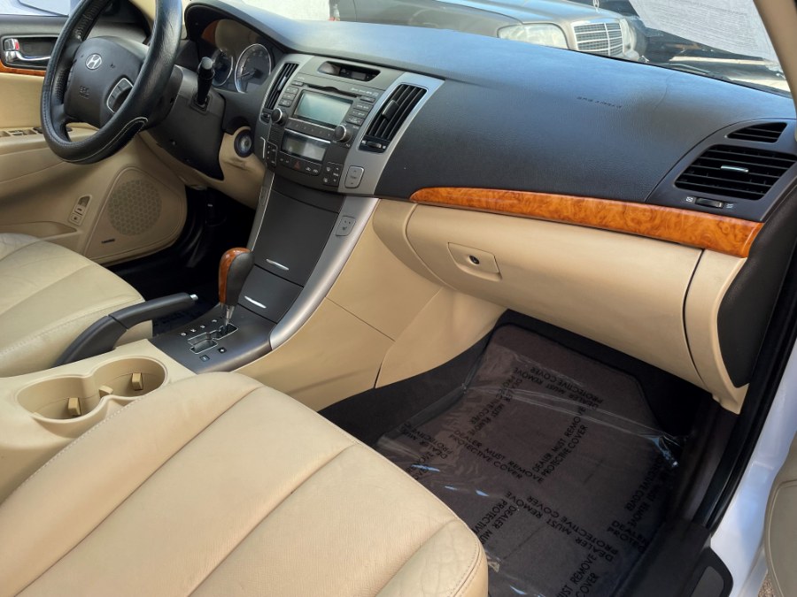 Used Hyundai Sonata 4dr Sdn V6 Auto Limited 2010 | Green Light Auto. Corona, California Used Hyundai Sonata 4dr Sdn V6 Auto Limited 2010 | Green Light Auto. Corona, California
