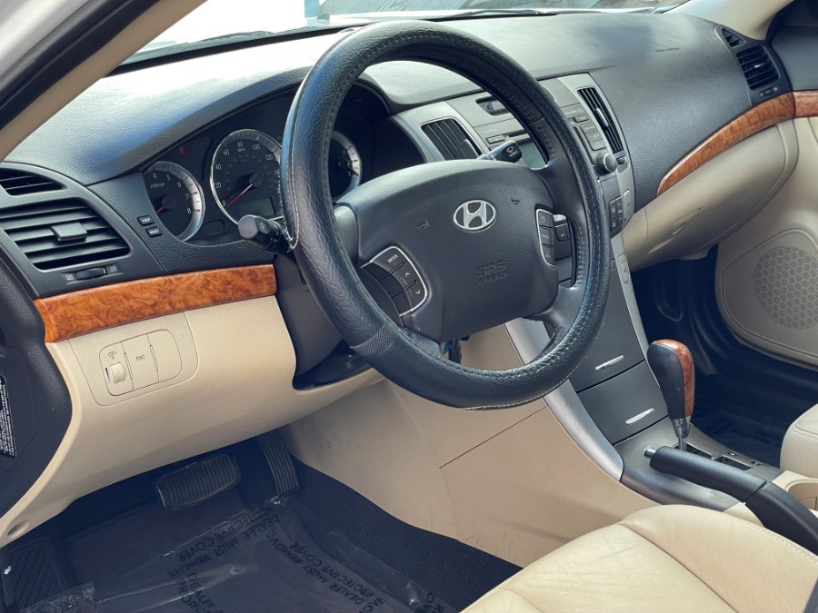 Used Hyundai Sonata 4dr Sdn V6 Auto Limited 2010 | Green Light Auto. Corona, California Used Hyundai Sonata 4dr Sdn V6 Auto Limited 2010 | Green Light Auto. Corona, California