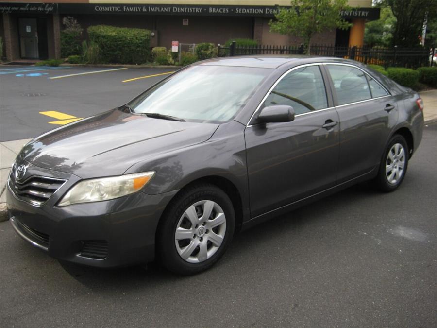 2010 Toyota Camry LE 4dr Sedan 6A, available for sale in Massapequa, New York | Rite Choice Auto Inc.. Massapequa, New York