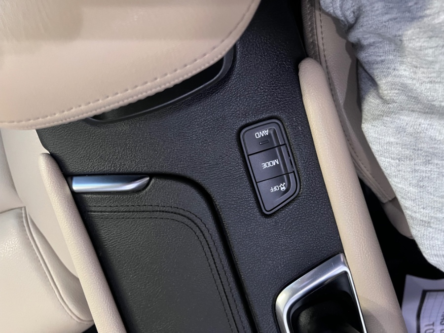 2019 Cadillac XT5 AWD 4dr Luxury, available for sale in West Babylon , New York | MP Motors Inc. West Babylon , New York 2019 Cadillac XT5 AWD 4dr Luxury, available for sale in West Babylon , New York | MP Motors Inc. West Babylon , New York