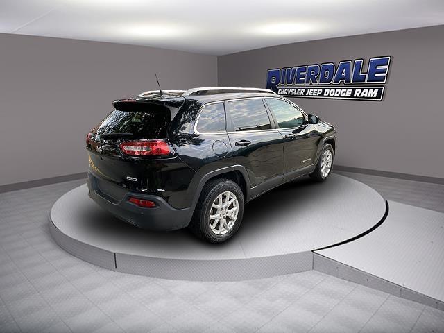Used Jeep Cherokee Latitude 2017 | Eastchester Motor Cars. Bronx, New York Used Jeep Cherokee Latitude 2017 | Eastchester Motor Cars. Bronx, New York