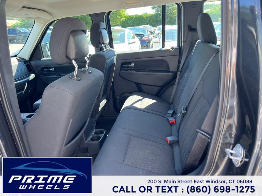 Used Jeep Liberty 4WD 4dr Sport 2011 | Prime Wheels. East Windsor, Connecticut Used Jeep Liberty 4WD 4dr Sport 2011 | Prime Wheels. East Windsor, Connecticut