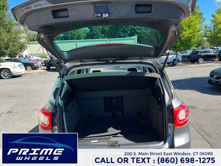 Used Volkswagen Tiguan AWD 4dr Wolfsburg 2010 | Prime Wheels. East Windsor, Connecticut Used Volkswagen Tiguan AWD 4dr Wolfsburg 2010 | Prime Wheels. East Windsor, Connecticut