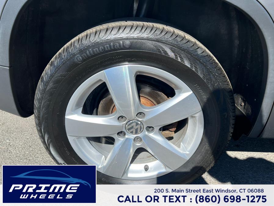 Used Volkswagen Tiguan AWD 4dr Wolfsburg 2010 | Prime Wheels. East Windsor, Connecticut Used Volkswagen Tiguan AWD 4dr Wolfsburg 2010 | Prime Wheels. East Windsor, Connecticut