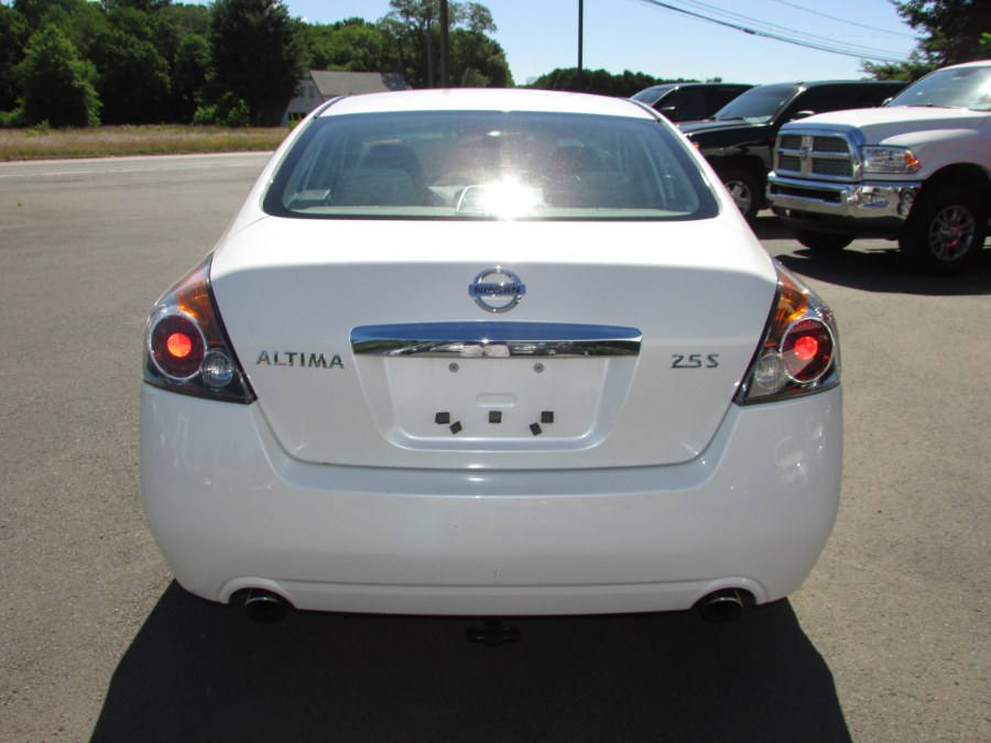 Used Nissan Altima 4dr Sdn I4 CVT 2.5 SL 2011 | United Auto Sales of E Windsor, Inc. East Windsor, Connecticut Used Nissan Altima 4dr Sdn I4 CVT 2.5 SL 2011 | United Auto Sales of E Windsor, Inc. East Windsor, Connecticut