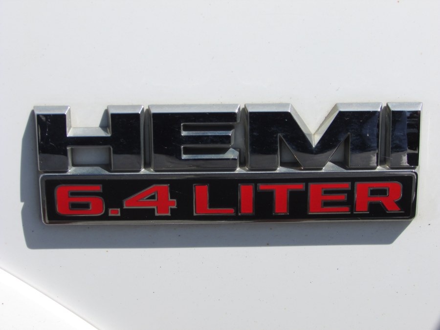 Used Ram 2500 4WD Crew Cab 149" Laramie 2016 | United Auto Sales of E Windsor, Inc. East Windsor, Connecticut Used Ram 2500 4WD Crew Cab 149" Laramie 2016 | United Auto Sales of E Windsor, Inc. East Windsor, Connecticut