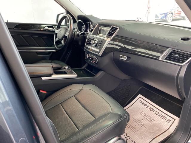 Used Mercedes-benz Gl-class GL 550 2015 | Queens Auto Mall. Richmond Hill, New York Used Mercedes-benz Gl-class GL 550 2015 | Queens Auto Mall. Richmond Hill, New York