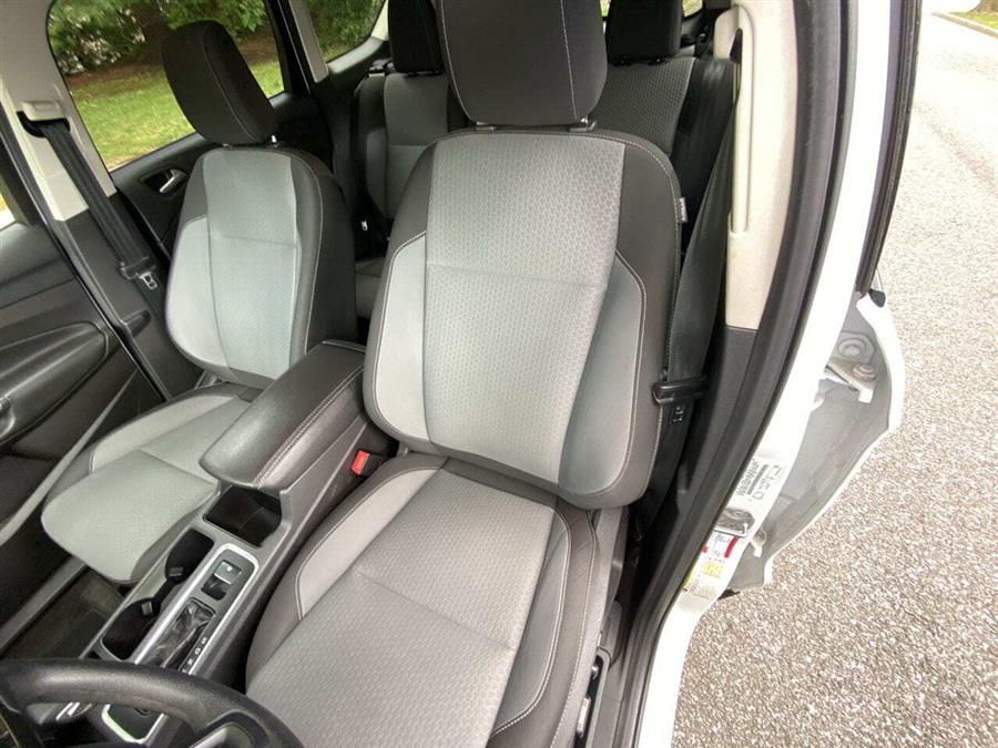 Used Ford Escape SE 4dr SUV 2018 | Camy Cars. Great Neck, New York Used Ford Escape SE 4dr SUV 2018 | Camy Cars. Great Neck, New York