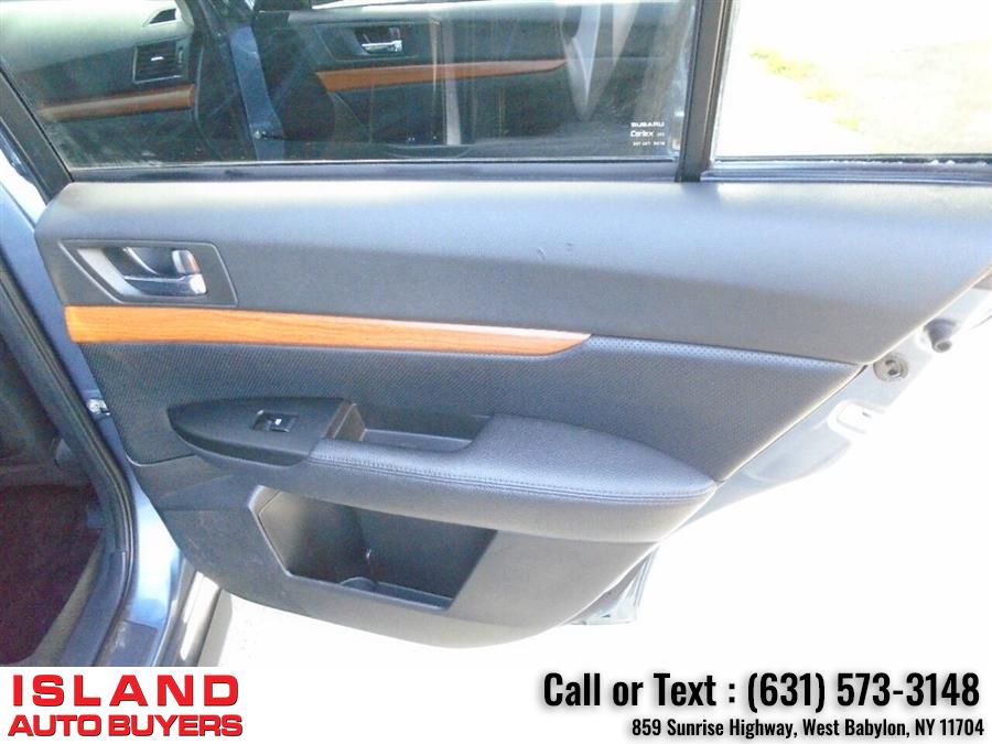 Used Subaru Outback 3.6R Limited AWD 4dr Wagon 2013 | Island Auto Buyers. West Babylon, New York Used Subaru Outback 3.6R Limited AWD 4dr Wagon 2013 | Island Auto Buyers. West Babylon, New York