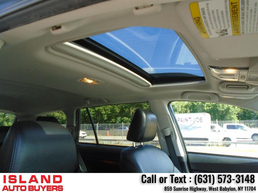 Used Subaru Outback 3.6R Limited AWD 4dr Wagon 2013 | Island Auto Buyers. West Babylon, New York Used Subaru Outback 3.6R Limited AWD 4dr Wagon 2013 | Island Auto Buyers. West Babylon, New York