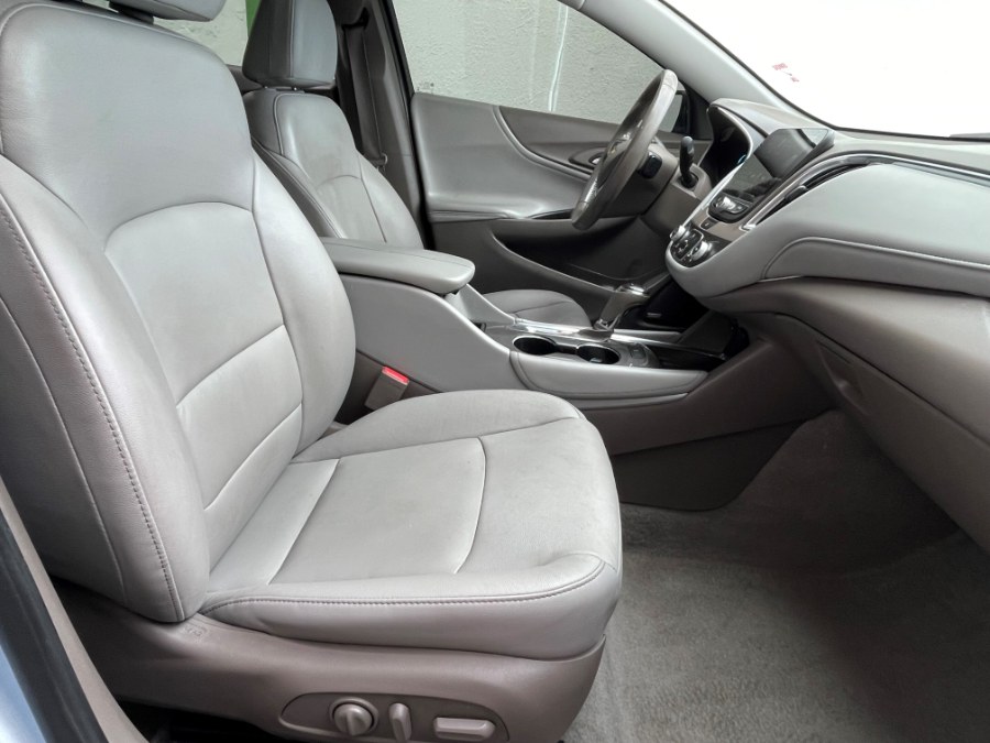 Used Chevrolet Malibu 4dr Sdn LT w/1LT 2017 | Green Light Auto. Corona, California Used Chevrolet Malibu 4dr Sdn LT w/1LT 2017 | Green Light Auto. Corona, California