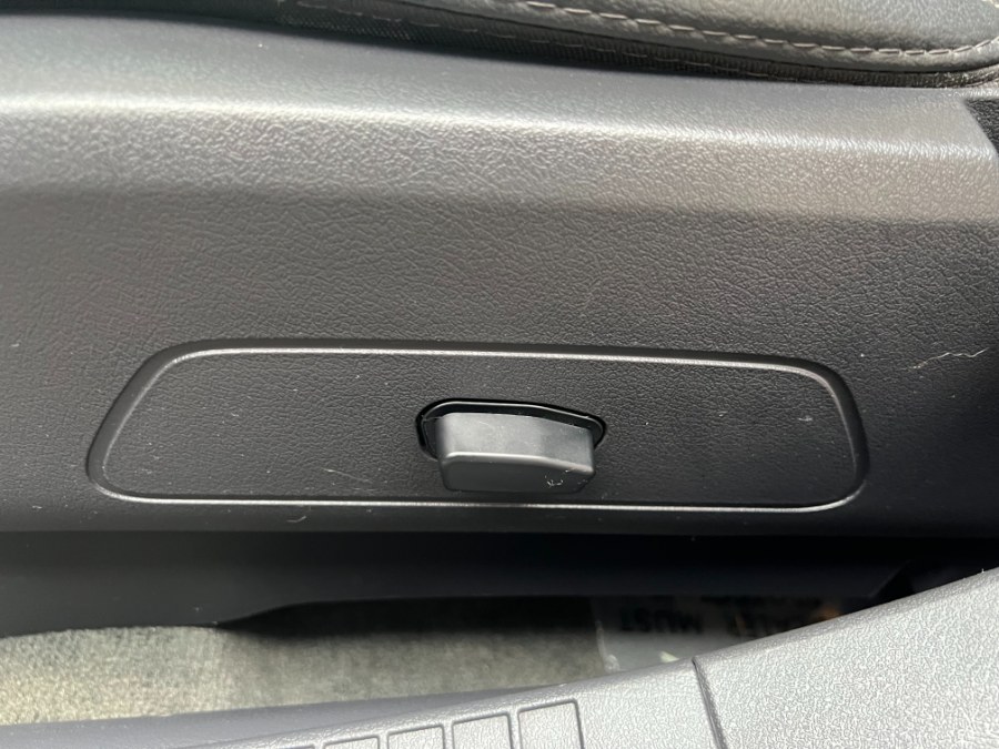 Used Jeep Compass 4WD 4dr High Altitude Edition 2016 | Bristol Auto Center LLC. Bristol, Connecticut Used Jeep Compass 4WD 4dr High Altitude Edition 2016 | Bristol Auto Center LLC. Bristol, Connecticut