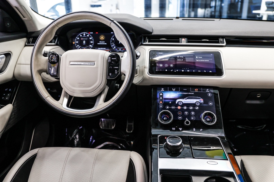Used Land Rover Range Rover Velar P380 R-Dynamic SE 2018 | 26 Motors Long Island. ELMONT, New York Used Land Rover Range Rover Velar P380 R-Dynamic SE 2018 | 26 Motors Long Island. ELMONT, New York