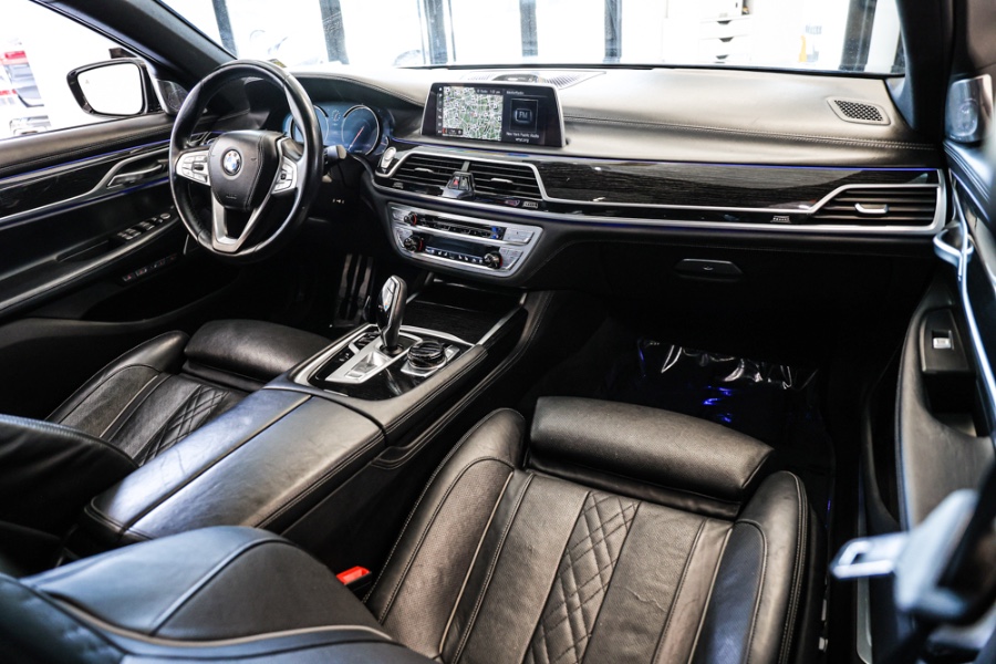 Used BMW 7 Series 750i xDrive Sedan 2018 | 26 Motors Long Island. ELMONT, New York Used BMW 7 Series 750i xDrive Sedan 2018 | 26 Motors Long Island. ELMONT, New York