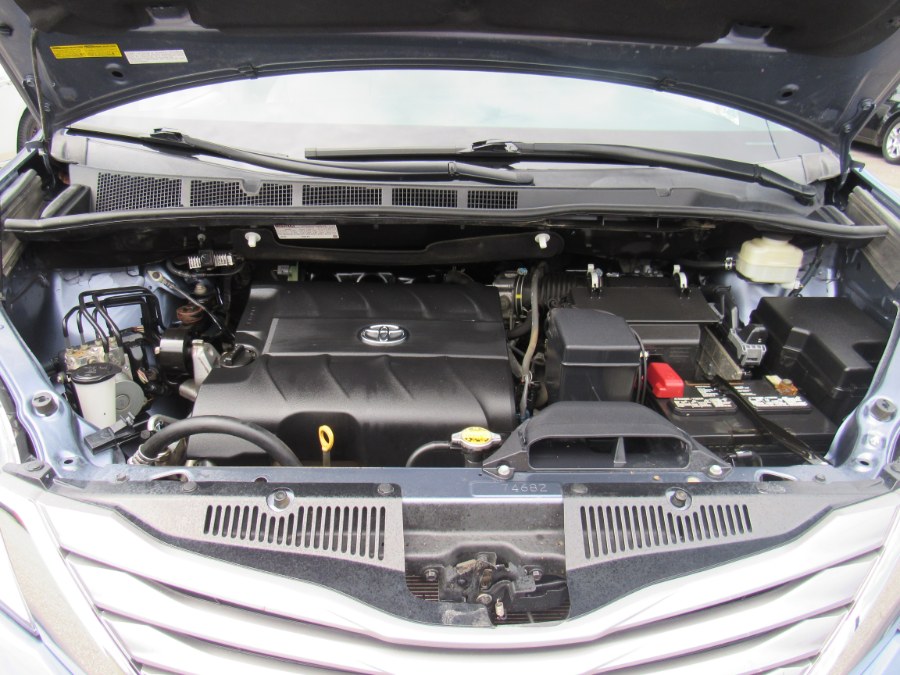 2016 Toyota Sienna XLE, available for sale in Worcester, Massachusetts | Hilario's Auto Sales Inc.. Worcester, Massachusetts 2016 Toyota Sienna XLE, available for sale in Worcester, Massachusetts | Hilario's Auto Sales Inc.. Worcester, Massachusetts