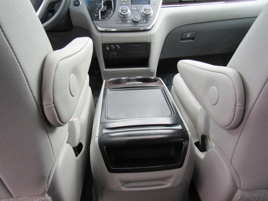 2016 Toyota Sienna XLE, available for sale in Worcester, Massachusetts | Hilario's Auto Sales Inc.. Worcester, Massachusetts 2016 Toyota Sienna XLE, available for sale in Worcester, Massachusetts | Hilario's Auto Sales Inc.. Worcester, Massachusetts