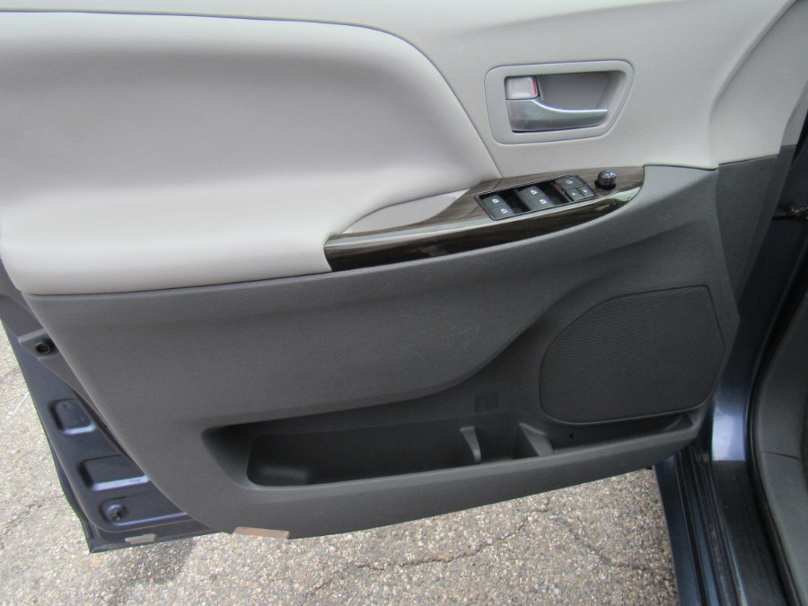 2016 Toyota Sienna XLE, available for sale in Worcester, Massachusetts | Hilario's Auto Sales Inc.. Worcester, Massachusetts 2016 Toyota Sienna XLE, available for sale in Worcester, Massachusetts | Hilario's Auto Sales Inc.. Worcester, Massachusetts